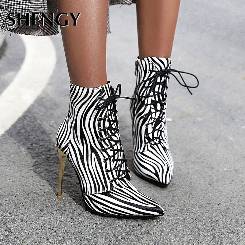 Pointed Toe Ankle Lace-up Striped Color Heel Boots